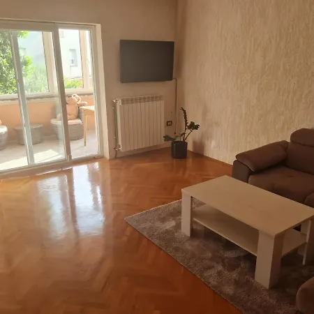 Donna Διαμέρισμα *